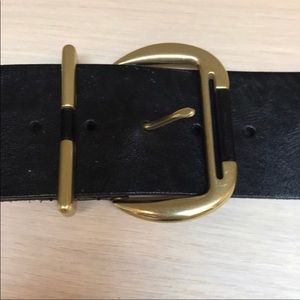 Línea Pelle Black Belt